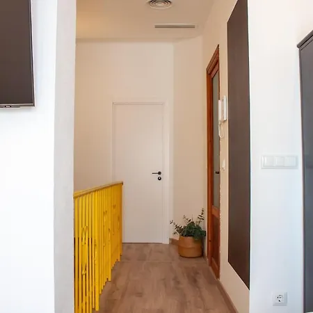 Valencia Beach Luxury Penthouse Netflix Late Checkout Апартаменты